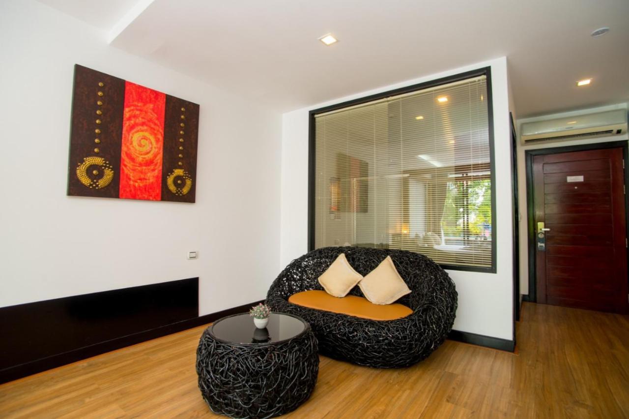 Hotel Z&Z House à Rawai Extérieur photo