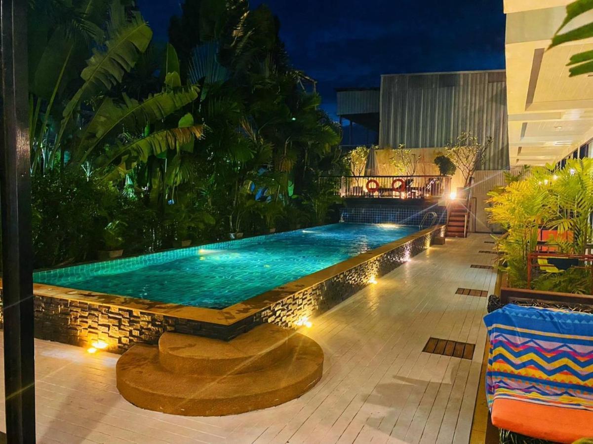 Hotel Z&Z House à Rawai Extérieur photo